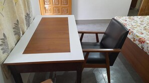 Dining - Simple, Hygienic and peaceful stay with a workstation (Varanasi)