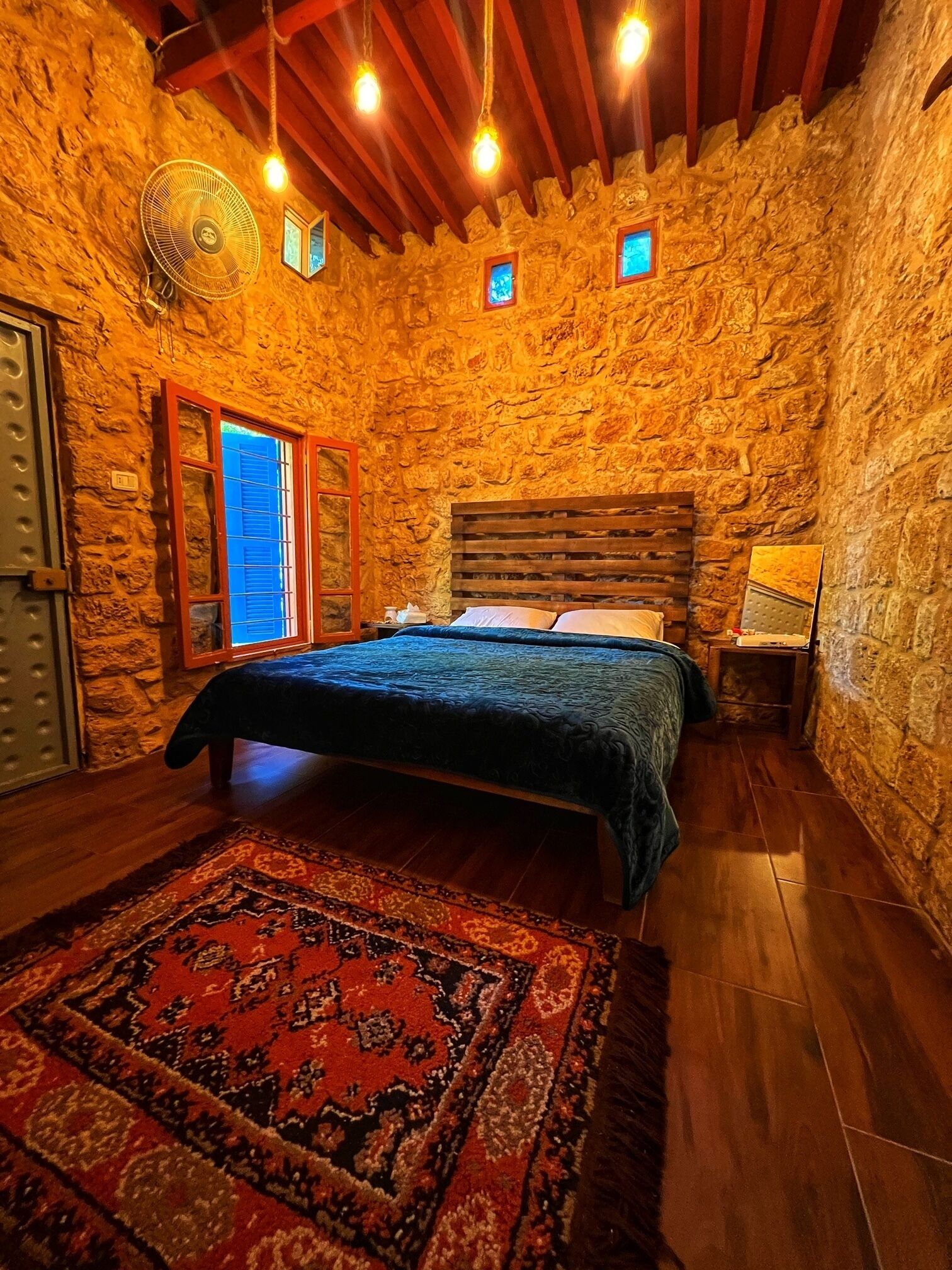 2 chambres, bureau, Wi-Fi gratuit, draps fournis