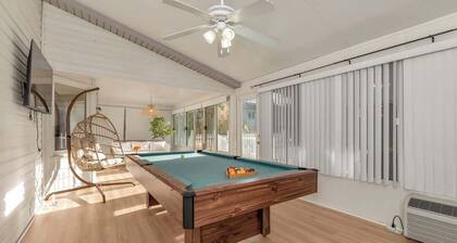 Pool House/ 9beds/4Ba/ Kings/ Billiard/ Air Hockey