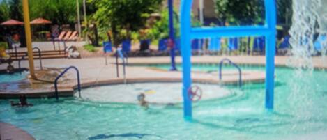 Udendørs pool, opvarmet pool