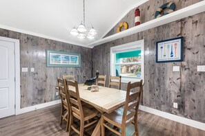 House (3 Bedrooms) | Property amenity - Diving Dolphin by Silver Sands Vacation Rentals (Port Aransas)