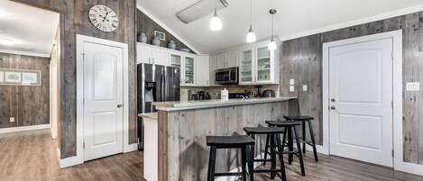 House (3 Bedrooms) | Property amenity