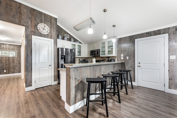 Nhà (3 Bedrooms) | Tiện nghi, dịch vụ nơi lưu trú