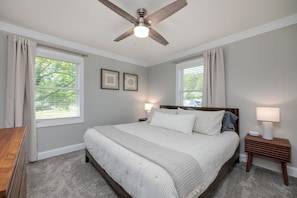 3 bedrooms, WiFi, bed sheets
