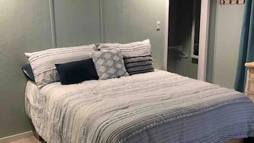 3 bedrooms, free WiFi, bed sheets