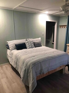 3 bedrooms, free WiFi, bed sheets