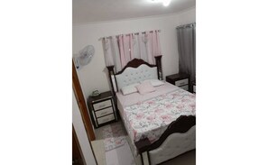 3 bedrooms, bed sheets