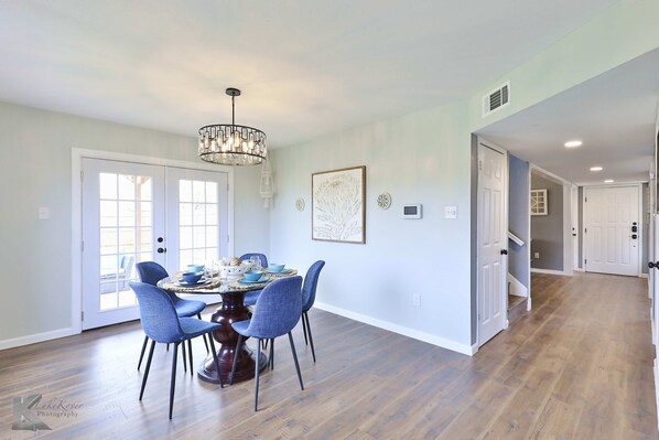 Premium House | Dining room