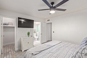 4 habitaciones, tabla de planchar con plancha, wifi y ropa de cama