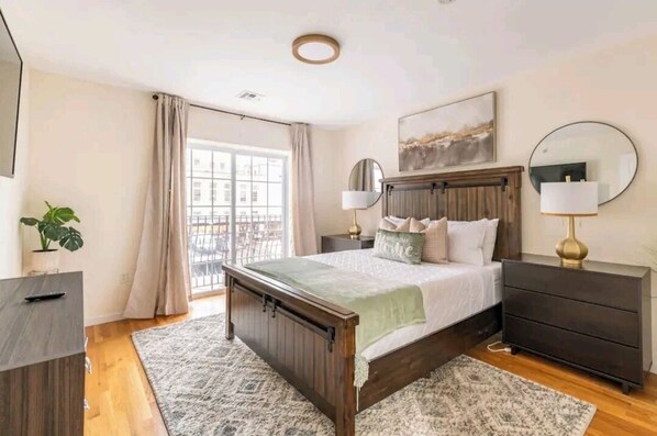 2 habitaciones, escritorio, tabla de planchar con plancha y wifi gratis 