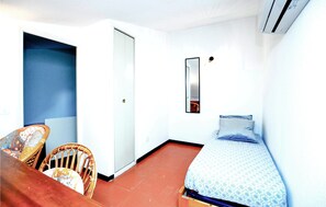 2 bedrooms, bed sheets - 2 bedroom cozy home in Grosseto-Pugna (Grosseto-Pugna)