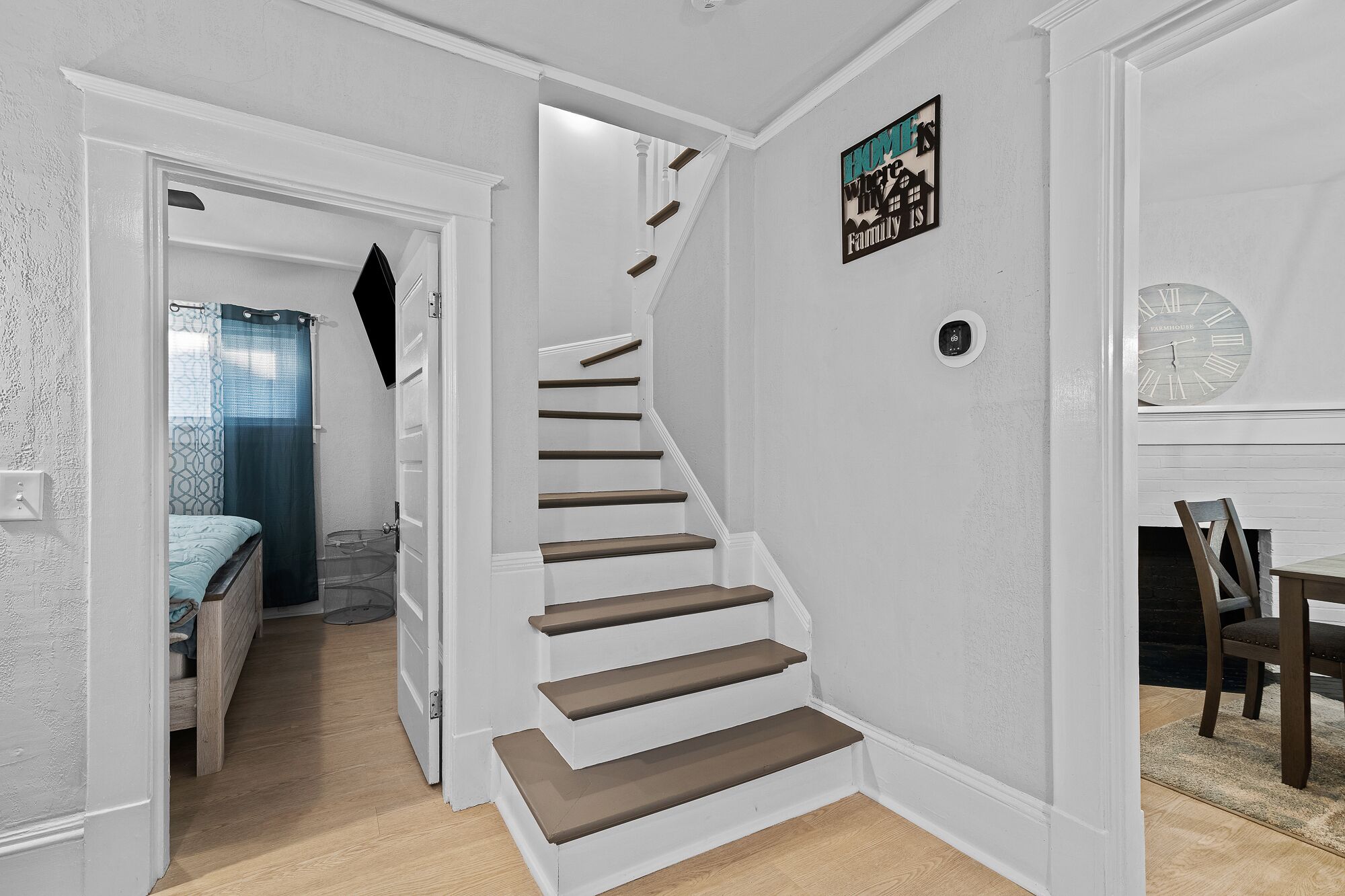 2 chambres, bureau, fer et planche à repasser, Wi-Fi gratuit