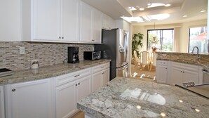 Private kitchen - Vv285 - Palm Valley CC (Palm Desert)