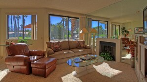 Interior - Vv285 - Palm Valley CC (Palm Desert)