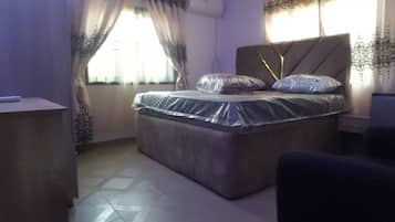 3 bedrooms, free WiFi, bed sheets