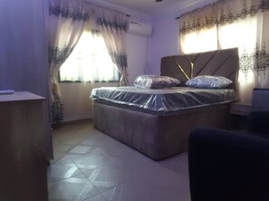 3 bedrooms, free WiFi, bed sheets - 3JD Lavishly Furnished 3 Bed Apartments  (Lagos)