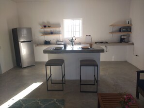 Business center - Spacious 1-bedroom in a Gavilan, great location w/AC! (Cerritos Beach)