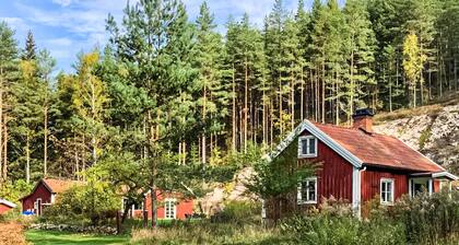 Awesome home in Boxholm with WiFi