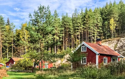 Awesome home in Boxholm with WiFi