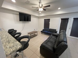 Smart TV, music library, video library, stereo