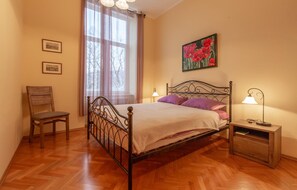 4 chambres, lit parapluie, Wi-Fi gratuit, draps fournis