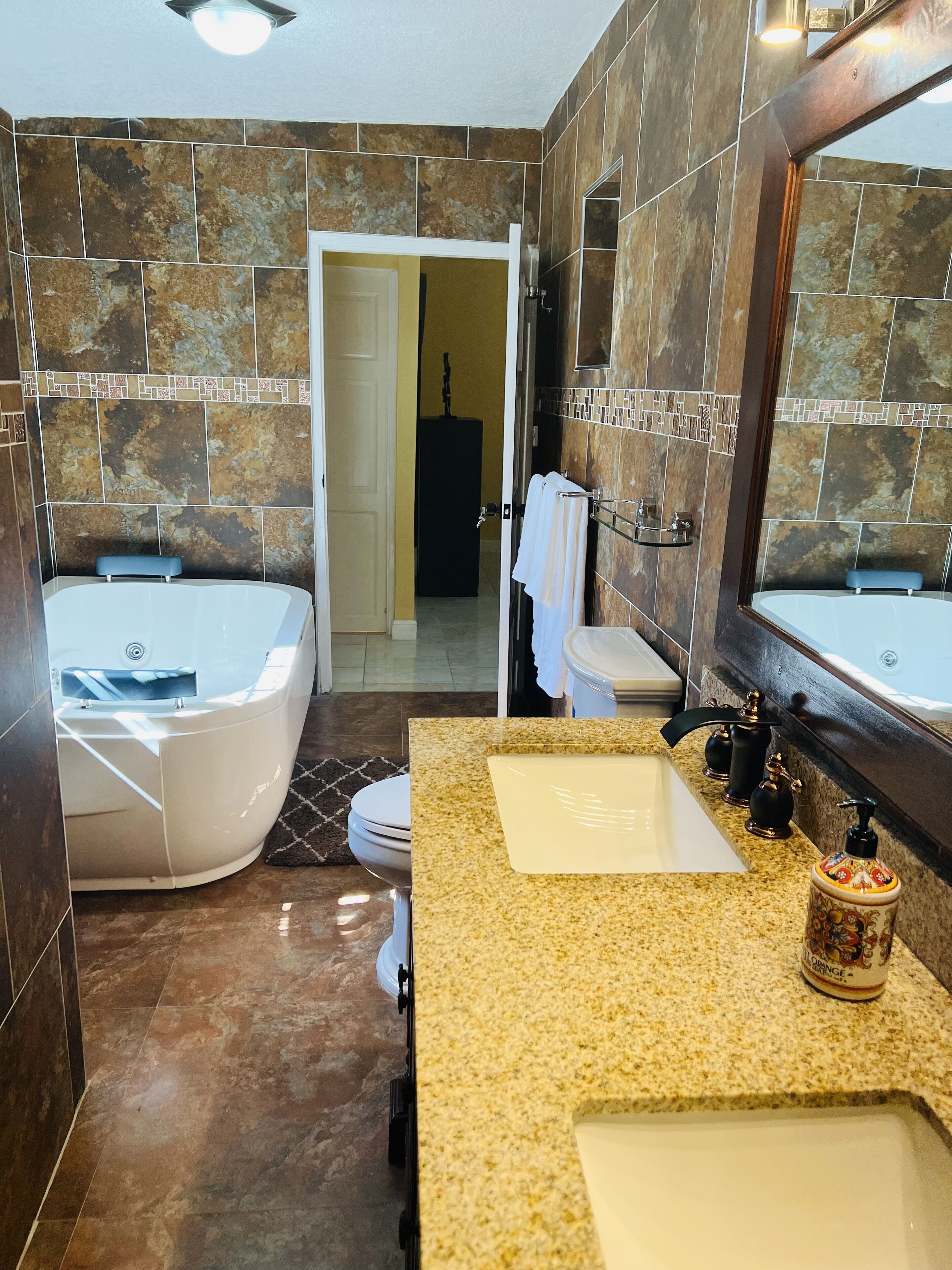 Shower, towels