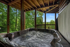 Bain à remous extérieur