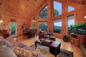 Smart TV, fireplace, foosball - Sunset Paradise A Luxury Cabin Only 5-Mins from Downtown Blue Ridge! (Blue Ridge)