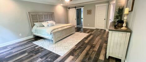3 bedrooms, iron/ironing board, travel crib, free WiFi
