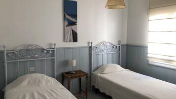 2 多间卧室、熨斗/熨衣板、床单