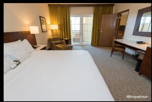 3 soverom, safe på rommet, skrivebord og wi-fi (inkludert)