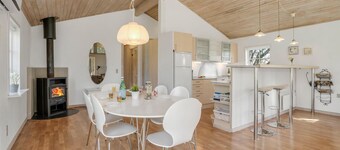 Stunning home in Nibe with kitchen