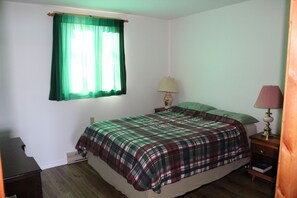 2 sovrum, skrivbord, gratis wi-fi och sängkläder