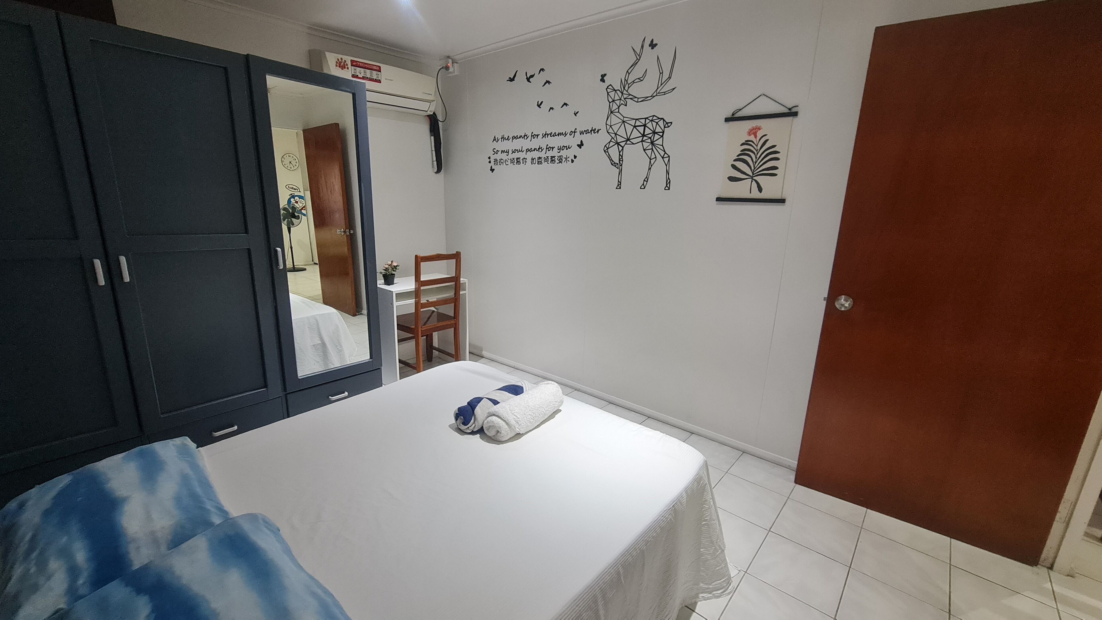 2 chambres, fer et planche à repasser, Wi-Fi gratuit, draps fournis