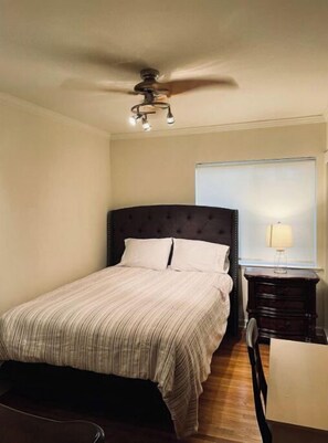 3 Schlafzimmer, Schreibtisch, Bügeleisen/Bügelbrett, kostenloses WLAN