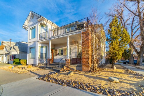 Rustic Studio walking distance to Downtown