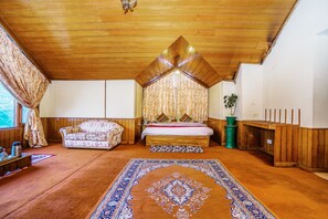 5 quartos, Wi-Fi, roupa de cama