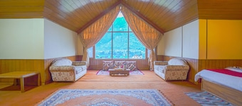 Springdale 5 BHK, w/ Balcony, View, Garden, Food, Parking