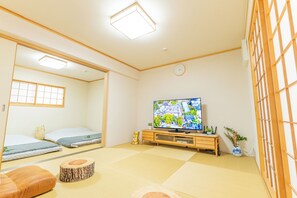 2 chambres, fer et planche à repasser, Wi-Fi gratuit, draps fournis