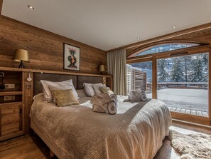 4 soverom, wi-fi (inkludert) og sengetøy