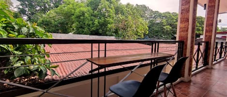 Room | Balcony