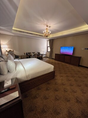 King Classic room | Een minibar, een kluis op de kamer, individueel gedecoreerd