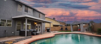 Perfect Family Getaway, Westgate, Woof, Pool Oasis
