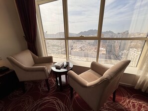 Habitación estándar con 2 camas individuales | Sábanas de algodón egipcio, ropa de cama de alta calidad y minibar