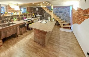 Kühlschrank, Herdplatte, Geschirrspüler