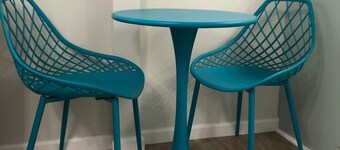 Quiet-Clean-Cottage-Dogs Kitchen