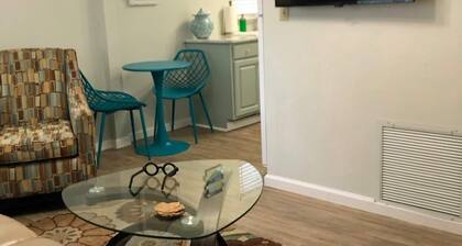 Quiet-Clean-Cottage-Dogs Kitchen