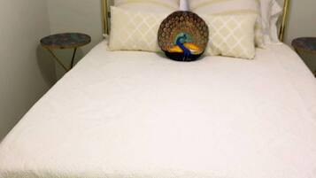 2 bedrooms, desk, iron/ironing board, free WiFi