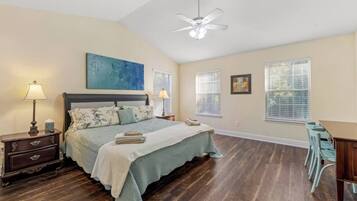 4 chambres, bureau, fer et planche à repasser, Wi-Fi gratuit