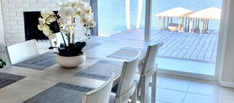  Lakeside Luxury on Lake Clay!